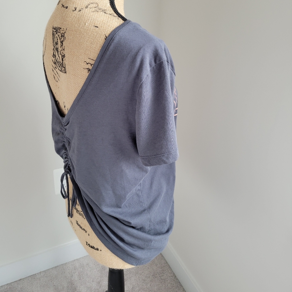 Victoria's Secret Ruched-back Tee - Picture 6 of 9